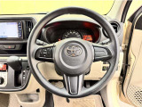 ステアリングスイッチ搭載!手を離さずに手元のスイッチでさまざまな操作が可能。運転中、視線をそらさなくても操作ができて安全です!
