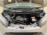 トヨタ中古車「まるごとクリーニング」施工済。エンジンルームを専用洗剤で洗浄!高圧&スチーム洗浄も行います。樹脂部分も艶出し剤でピカピカです☆☆