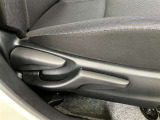運転席シ-ト上下アジャスター付き車両です。