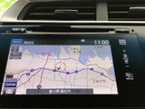 画面にはナビやオーディオをはじめ、電話や情報などのメニューが並びます。必要な項目を見つけやすく、画面表示を確認しながら目的の機能へ進める使い勝手のよい装備です。