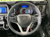 【純正革巻きステアリング】上質な革を使用することで、手にしっかり馴染みとても運転しやすいハンドルです♪