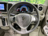 【純正革巻きステアリング】上質な革を使用することで、手にしっかり馴染みとても運転しやすいハンドルです♪