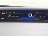 視認性の高いメーター回り。いろいろな情報も表示されます。