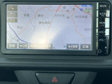 現在地周辺の道路や地名を画面で確認でき、目的地までの道順を把握する際に便利です。縮尺や表示切替の項目も見やすく、日常の移動先を探すときにも活躍します。