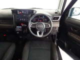 視界良好、操作しやすい運転席です。