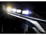 アダプティブLEDヘッドライト!対向車がいてもハイビームを維持!または、ハイビームとロービームを自動切り替え!視認性の高い状態が維持されます!