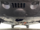 下回りがきれいなうちに、防錆加工の施工がオススメ。降雪地域はもちろん、沿岸部にお住いの方や、趣味でマリン・ウィンタースポーツをされる方にご好評いただいております。