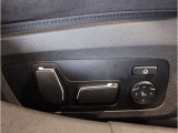 【コックピットシート】BMW車の主役席。車体中央にくる様に配置し車両重心とが一致する事でドライバーと車との一体感あるドライビングを実現。人間工学に基づき形成した形状が長時間のドライブ疲労も軽減します!