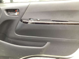 当店の車はルームクリーニング施工済み!納車前には手がけWAX、室内仕上げ清掃で納車をおこなっております!