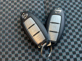 インテリジェントキーです。キーを取り出す事なく、車両のボタン操作だけてドアロック操作やエンジン始動等が可能です。