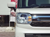 ライトまわりの形状や外観の印象も確認できます。