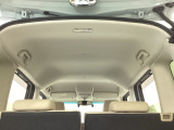 自社整備工場で点検整備をおこなってからお渡ししています。車検が残っている場合は『12ヶ月点検整備』を、車検整備付きの場合は『車検整備』をおこないます。整備費用は車両本体価格に含まれています。