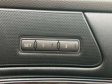 運転席にシートメモリーがついております。
