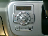快適オートエアコン付♪設定温度をキープし車内を快適な温度に保ちます♪