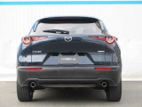 CX-30のエクステリアデザインは、明確なラインを使わず、面の動きのみで表現。アートとしての美しさと生命感を感じさせるデザインを創生しています