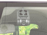 【ドライブレコーダー】ドライブレコーダー装備!走行中はもちろん、あおり運転や事故に遭遇した際、映像で記録し、万一のリスクに備えます。※記録用SDカードはお客様ご自身でご準備いただく必要があります。