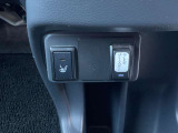 助手席にもシートヒーターが装備されております!