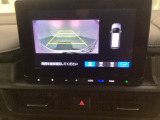 バックでの車庫入れも安心です! リアカメラが付いているバックモニター付のナビを装備しております。バンパーについているソナーや、操作線もついており距離感も画面から確認できます。
