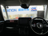 明るく広々した車内で、運転に全集中できます