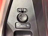 オート格納機能付きミラー  キーフリーシステムのドア施錠に連動して自動的に格納!乗降時のミラー操作の手間が省けて便利です♪閉じ忘れを防げるほか、降車の直前まで後方の確認ができます!!