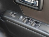 パワーウインドウを装備しております!後席ウインドゥの閉め忘れも運転席で解決できます♪