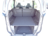 ◆定員乗車時のカーゴルームです。普段のお買い物の荷物やたくさんの収納が可能です。