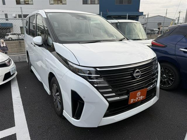 セレナ 2.0 ハイウェイスターV 禁煙車 ナビ バックカメラ