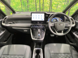 ヴォクシー 1.8 ハイブリッド S-Z 