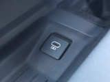 USB入力端子を備えています。対応機器の接続に使えます。