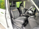 運転席シート廻りは使用感も少なく、良好な状態となっています。丁寧に使われていたことがよくわかりますね。