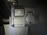 シガーソケット用の充電器が使用可能です!