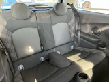 後席も十分な広さです!