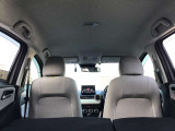 天井も綺麗です☆私は中古車を見るときに天井を良く見るようにしています☆ここが綺麗な車は車内が綺麗なことが多いです☆
