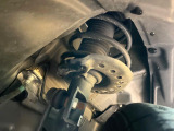 お車を安心してお乗りいただく為には、足回りの定期点検が欠かせません。サービスサポート(有償保証)では無料点検もご提供しており、安心のカーライフをお過ごしいただけるサポート体制が整っています。