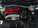 全域高性能TYPE R専用2.0L VTEC TURBOエンジンを搭載。