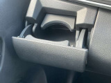 助手席用ドリンクホルダーです