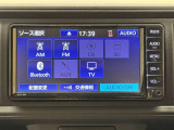 Bluetooth対応、CD再生機能付き。お好きな音楽を聴きながらのドライブは楽しいですよね〜♪