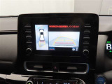 バックモニターを装備しています。車庫入れ時等に車両後方が確認出来るのでとても便利です。