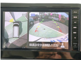 お車選びをお楽しみ頂けるよう、在庫車の展示スペースを十分に確保しております。