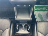 スライドさせればドリンクホルダーになります。