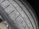 【タイヤの溝は御覧のとおりです】タイヤ代も金額が上がっておりますので、しっかりご確認ください!お気軽にお問い合わせくださいませ。