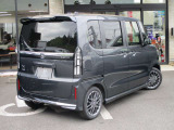ご納車前に法定12ヶ月点検整備を無料で行ってからお渡し致します。(例:エンジンオイル交換など)