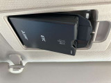 スマートインETC装備!!サンバイザーの裏に隠れるようにスッキリ収納。ワンプッシュで車載器が斜めに下がりますのでETCカードの出し入れも簡単にできます。