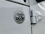 オリジナル4x4ブランドとしての誇りと自信、そして進化の伝統。4x4性能、デザイン、品質。本物とはJeepの全てであり、追い求めるさらなるたかみでもあるのです。