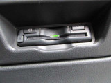 ETCももちろん搭載。いちいち料金所で停車する必要なんて当然ないです。スムーズにストレスなくドライブをお楽しみください。(※支払総額にセットアップ費用は含まれておりません。)