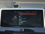 純正HDDナビゲーションシステムになります。ナビゲーションのほかにも携帯機器など様々なメディアに接続が可能となります。