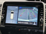 アラウンドビューモニターです☆車の前後左右にカメラがついており駐車時には上から車を見たような画面が見れますので、4方向の状況を確認することができる便利な機能です☆