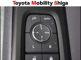 駐車時に便利なスマ-トキ-連動オ-ト格納式ドアミラーを装備しています。施錠すると自動的にドアミラーを格納する便利な機能です!