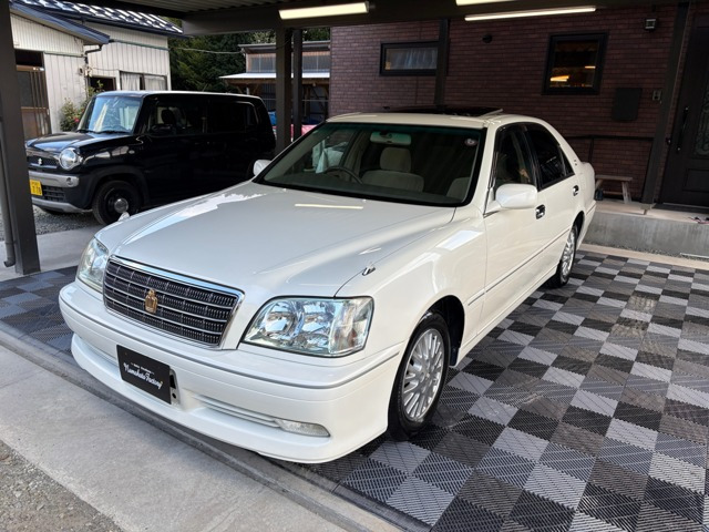 クラウン 3.0 ロイヤルサルーン Four 4WD