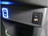 運転席のみシートヒーターが付いております。